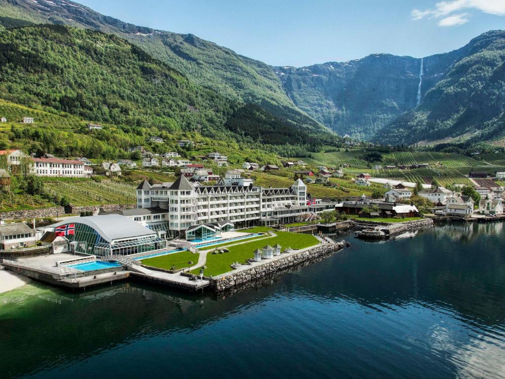 Ullensvang hotel: Venue for the conference in 2024.